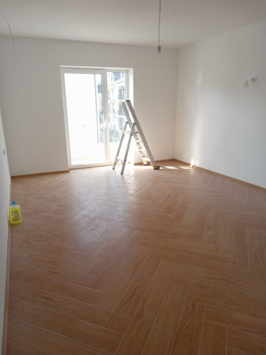 Duplex pe 3 niveluri, 6 camere, Selimbar