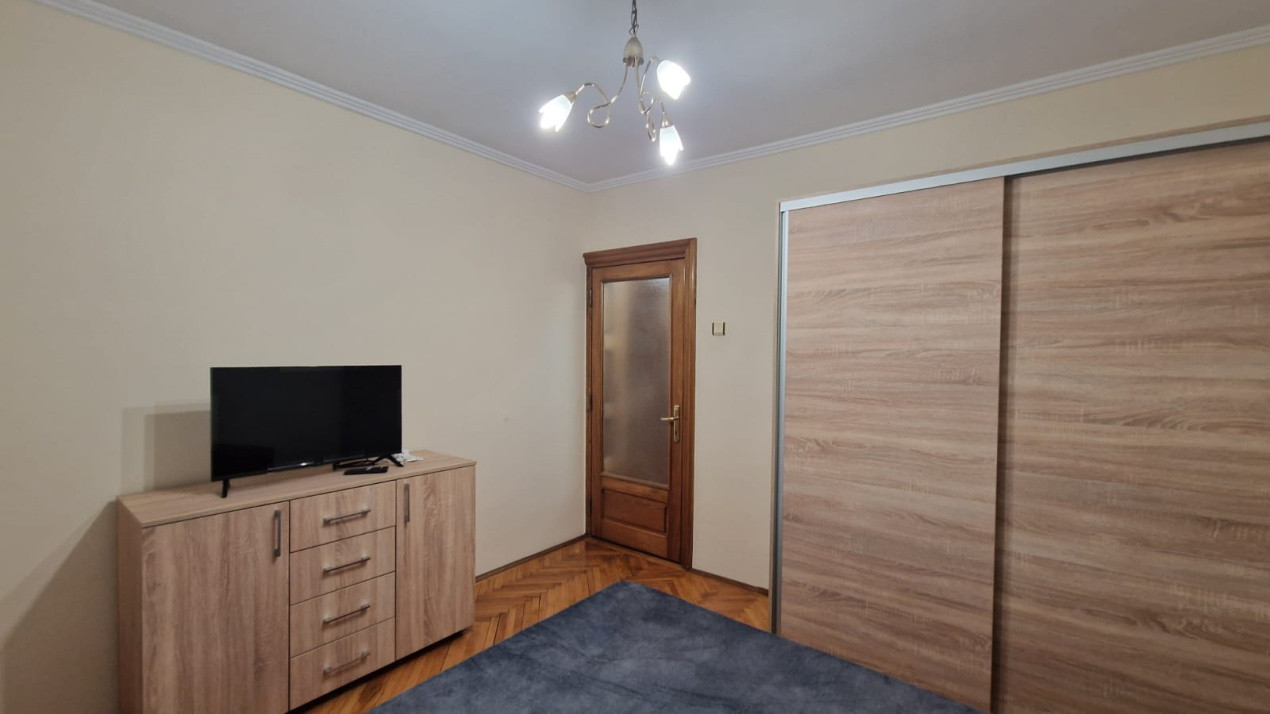 Apartament 2 camere, decomandat, 56mp, Calea Severinului, zona Promenada Mall