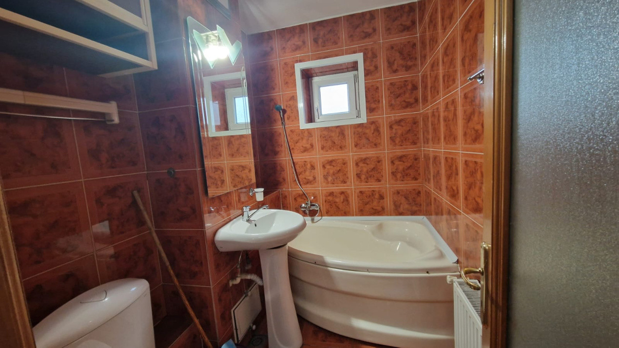 Apartament 2 camere, decomandat, 56mp, Calea Severinului, zona Promenada Mall