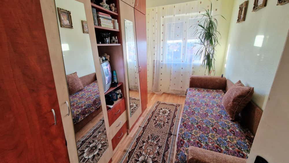 Apartament 3 camere -56mp cu 2 balcoane spre vanzare in Vasile Aaron