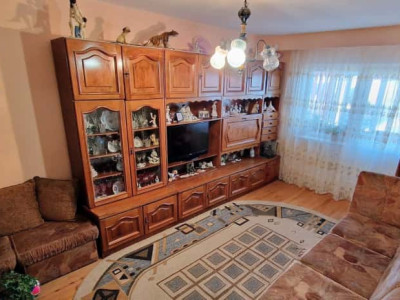 Apartament 3 camere -56mp cu 2 balcoane spre vanzare in Vasile Aaron