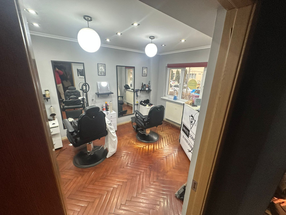 Spatiu  comercial ideal frizerie-coafor zona - Siretului