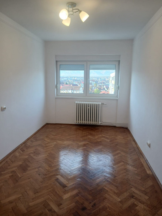 Apartament 3 camere-776mp spre inchiriere- BD Mihai Viteazu