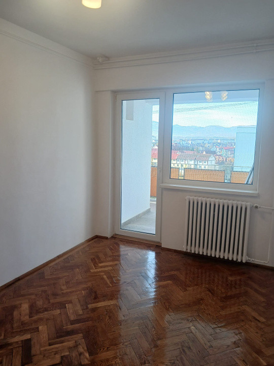Apartament 3 camere-776mp spre inchiriere- BD Mihai Viteazu