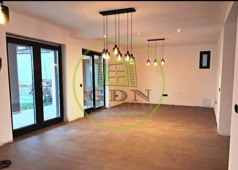 Casa 5 camere 160mputili,spre vanzare in Sura Mica