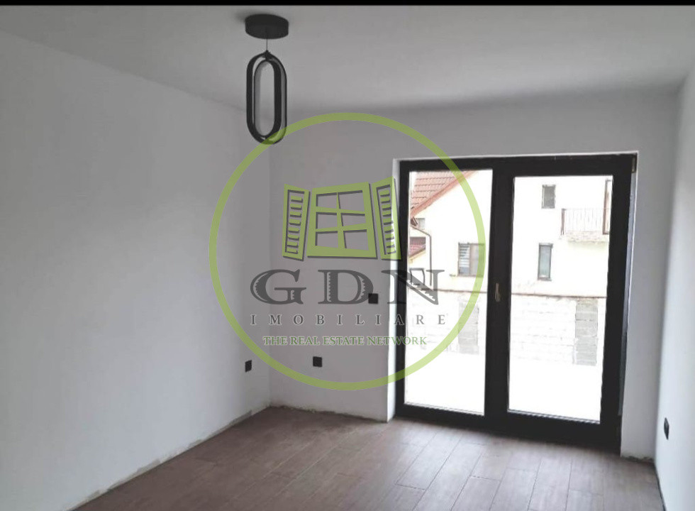 Casa 5 camere 160mputili,spre vanzare in Sura Mica