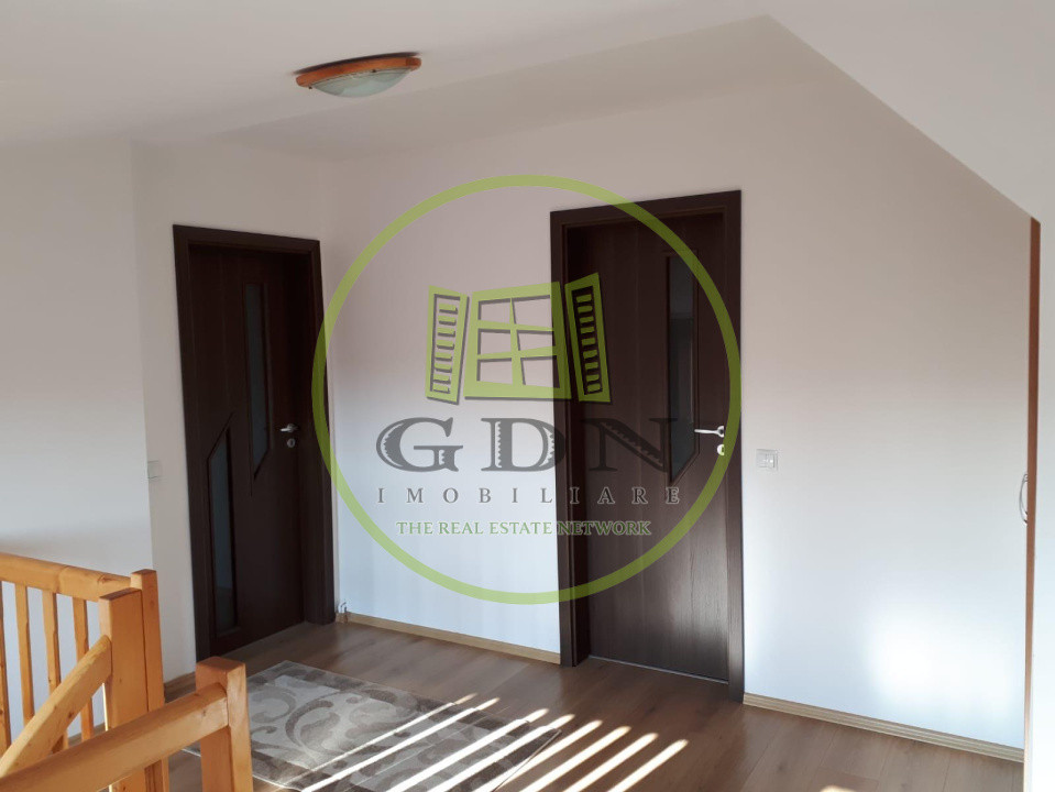 Apartament 2 camere 66mp  utili ,spre vanzare in Valea Aurie