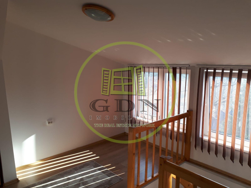 Apartament 2 camere 66mp  utili ,spre vanzare in Valea Aurie