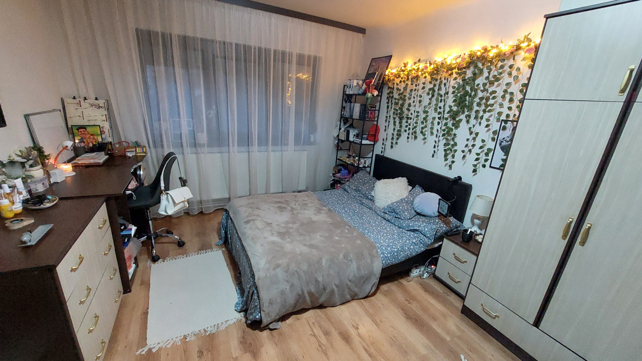 Apartament 3 camere, decomandat, parter, 66.8 mp, Craiovita Noua, zona Niela