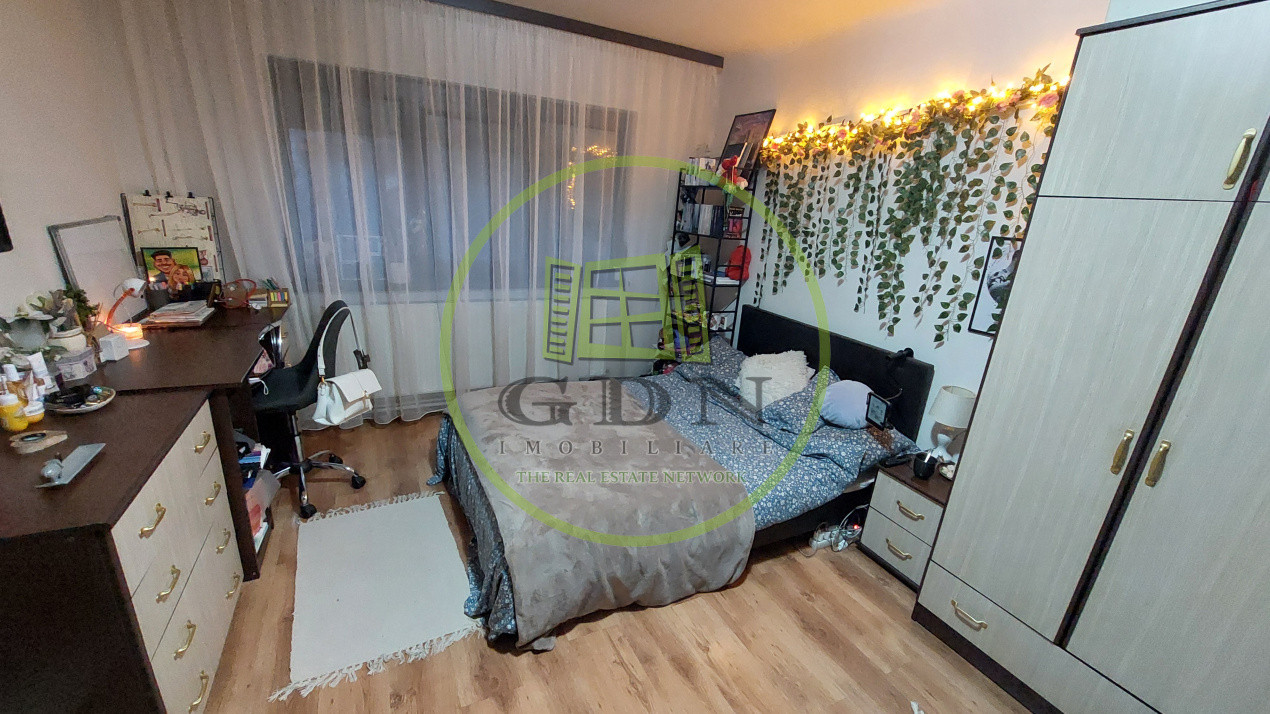 Apartament 3 camere, decomandat, parter, 66.8 mp, Craiovita Noua, zona Niela