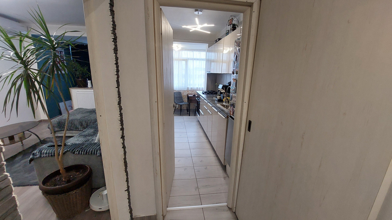 Apartament 2 camere semidecomandat, 50 mp, Calea Bucuresti zona Petre Ispirescu
