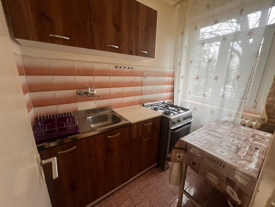 Garsoniera semidecomandata, 30.92 mp, Brazda lui Novac, zona Baba Novac