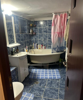 Apartament la casă