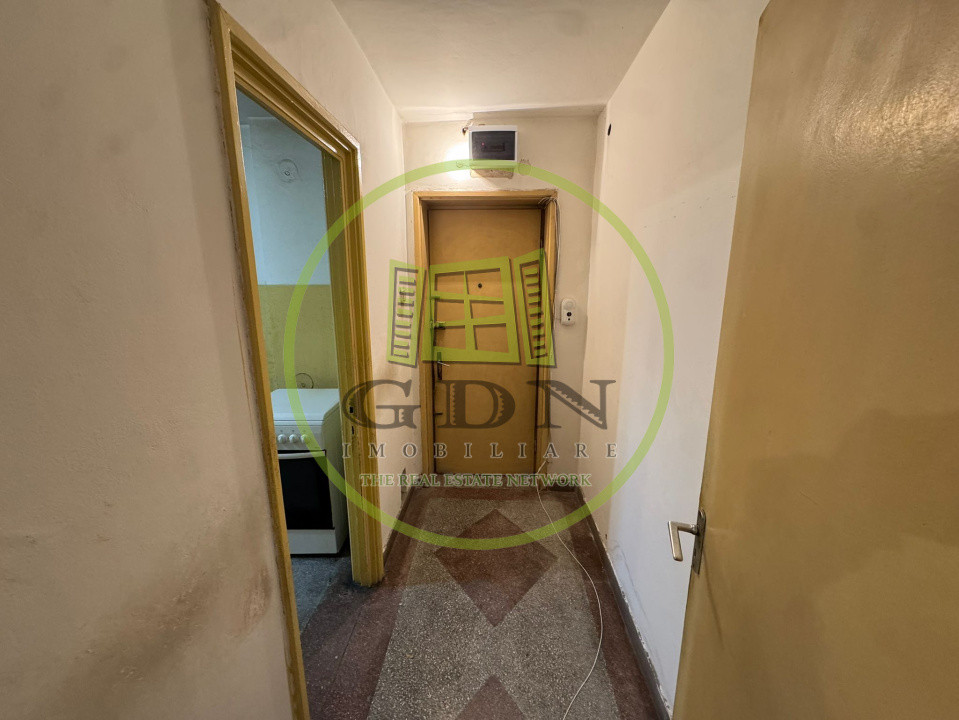 Apartament 2 camere, semidecomandat, 52mp, Calea Bucuresti,  Facultatea de Drept