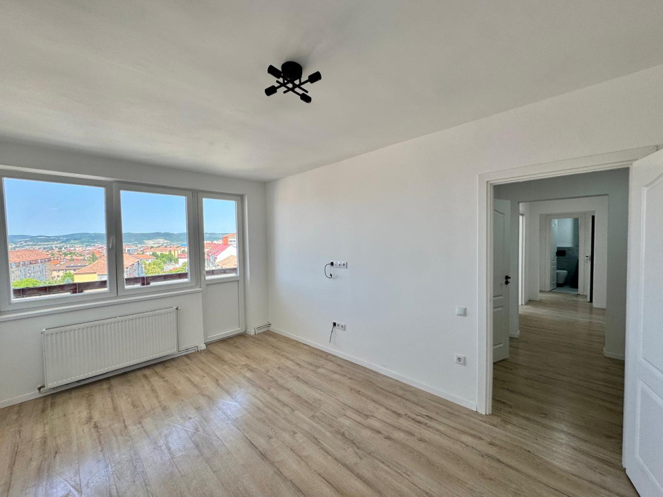 Apartament 3 camere- DECOAMNDAT- Zona Mihai Viteazu 