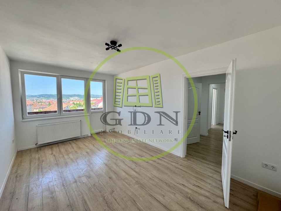 Apartament 3 camere- DECOAMNDAT- Zona Mihai Viteazu 