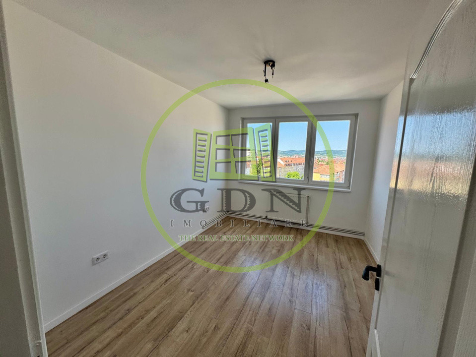 Apartament 3 camere- DECOAMNDAT- Zona Mihai Viteazu 