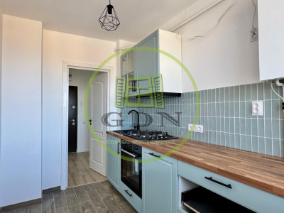 Apartament 3 camere- DECOAMNDAT- Zona Mihai Viteazu 