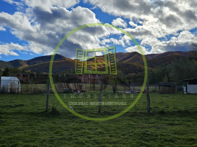 Teren intravilan | 500 mp autorizație de construcți-de vânzare –Tocile