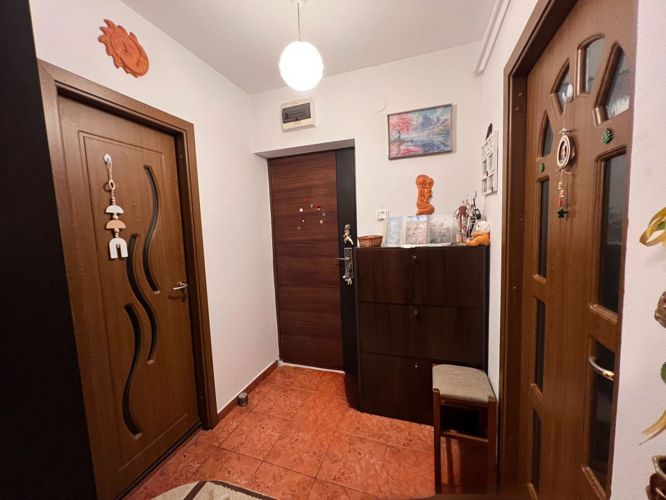 Garsoniera decomandata, 42.64 mp, Craiovita Noua, zona Promenada