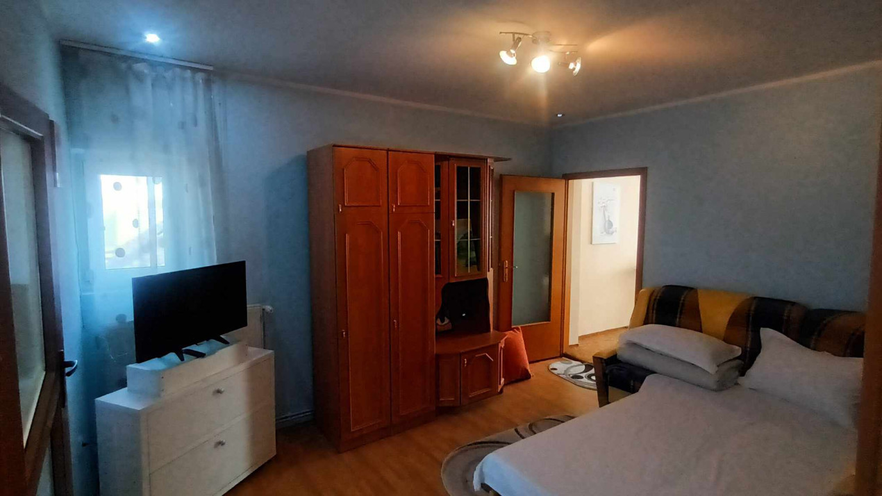 Apartament 4 camere cu posibilitate de separare in 2 apartamente, zona Turnisor