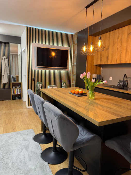 Oportunitate! Vânzare apart. cu 2 cam., 45 mp.+terasă 23 mp., Chinteni