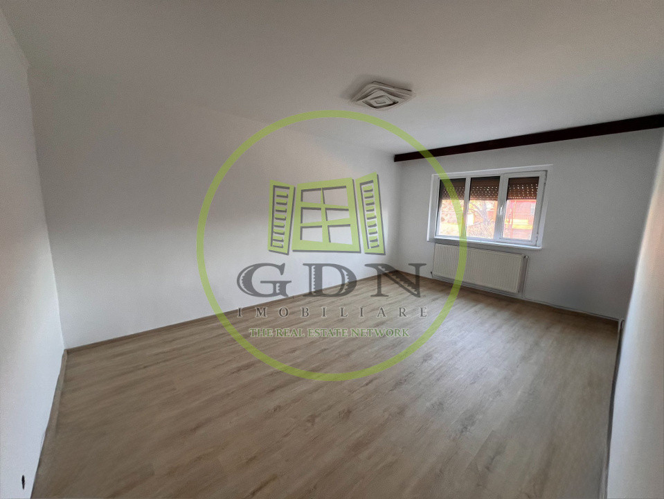 Apartament 2 camere, decomandat, Rovine, zona Ibiza