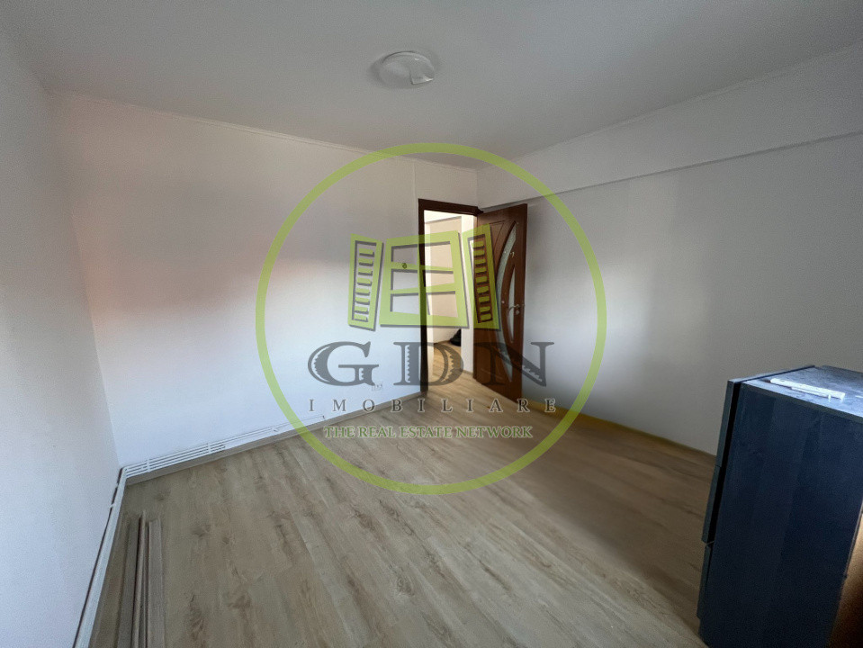 Apartament 2 camere, decomandat, Rovine, zona Ibiza