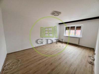 Apartament 2 camere, decomandat, Rovine, zona Ibiza