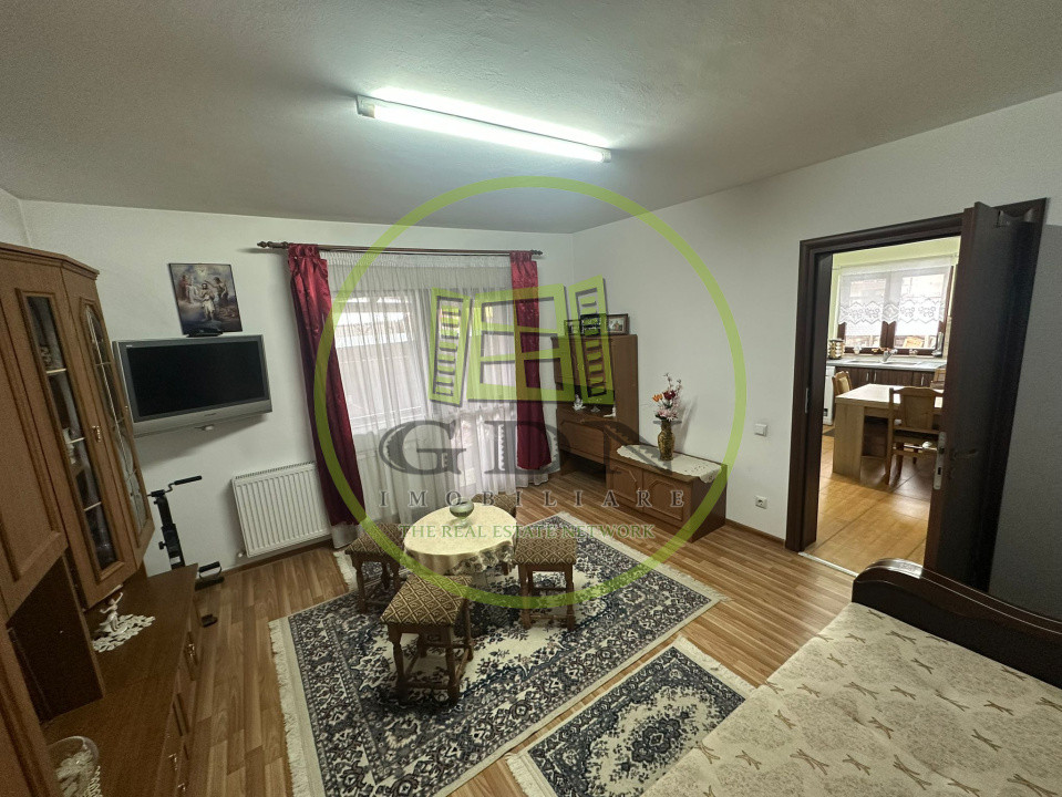 Casa P+ M 5 camere -teren 305mp ,spre vanzare in Selimbar