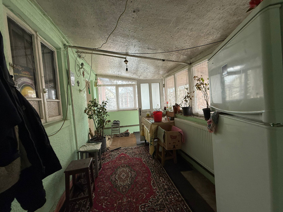 Casa parter, 700 MP teren, 50 MP utili, Craiova, cartier Bariera Valcii