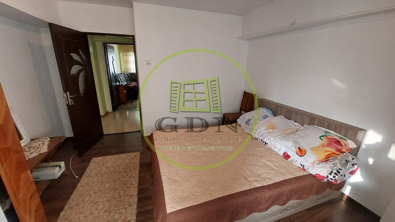 Apartament 2 camere decomandat, 56 mp, Craiovita zona Niela