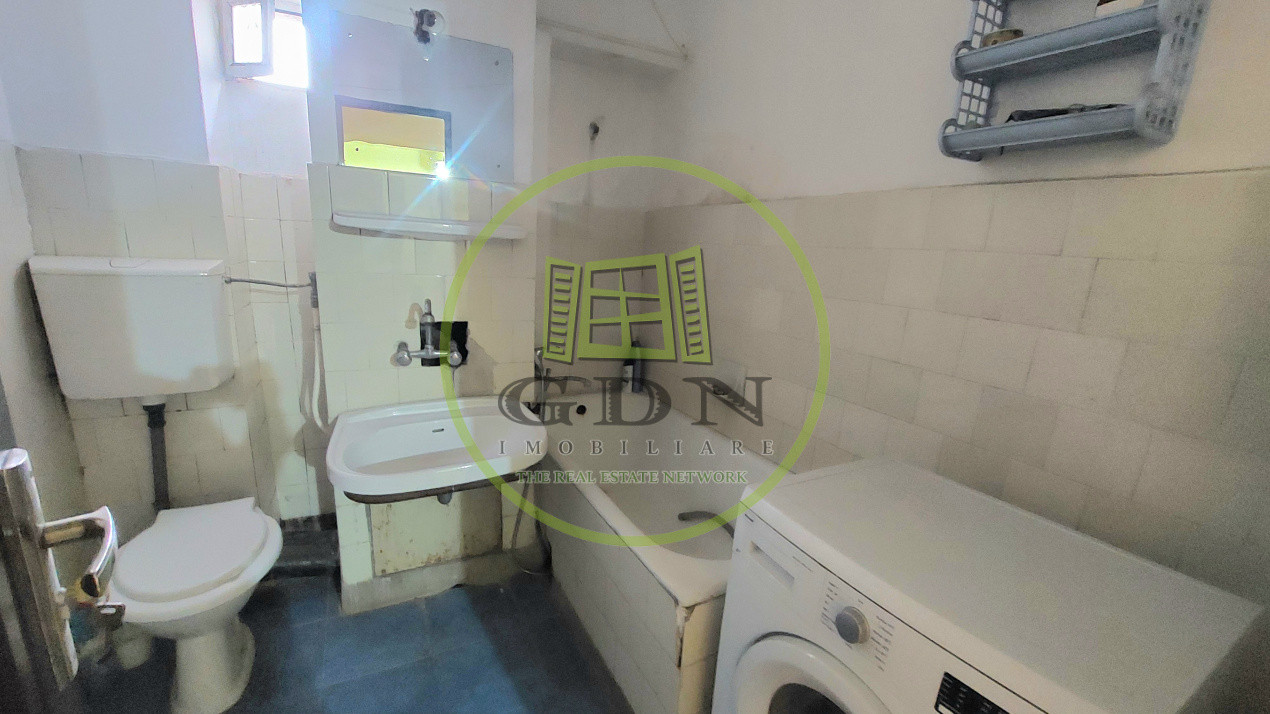 Apartament 2 camere decomandat, 56 mp, Craiovita zona Niela