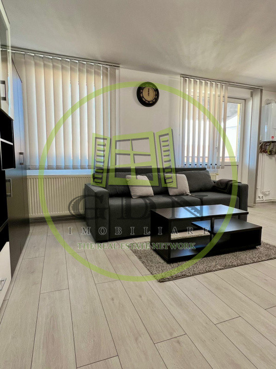 Apartament 3 camere 60m2 de vanzare - Semaforului