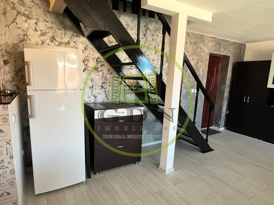 Apartament 3 camere 60m2 de vanzare - Semaforului