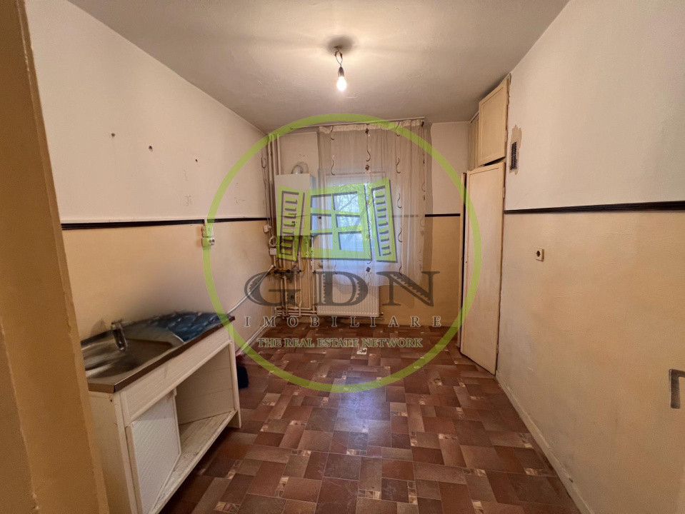 Apartament 2 camere, semidecomandat, 52,5 mp, cartier Rovine, zona Iruc