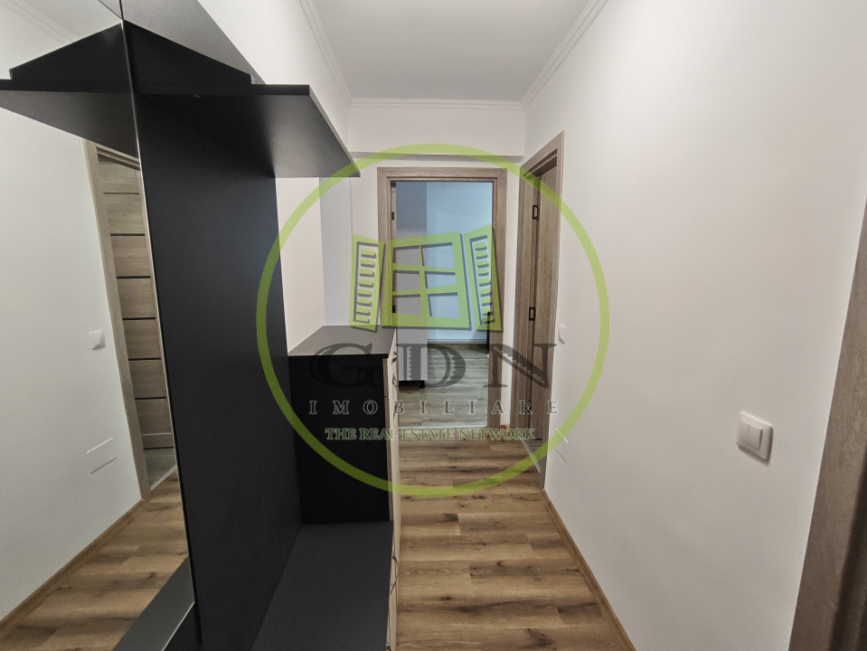 Apartament renovat tot zona centrala 