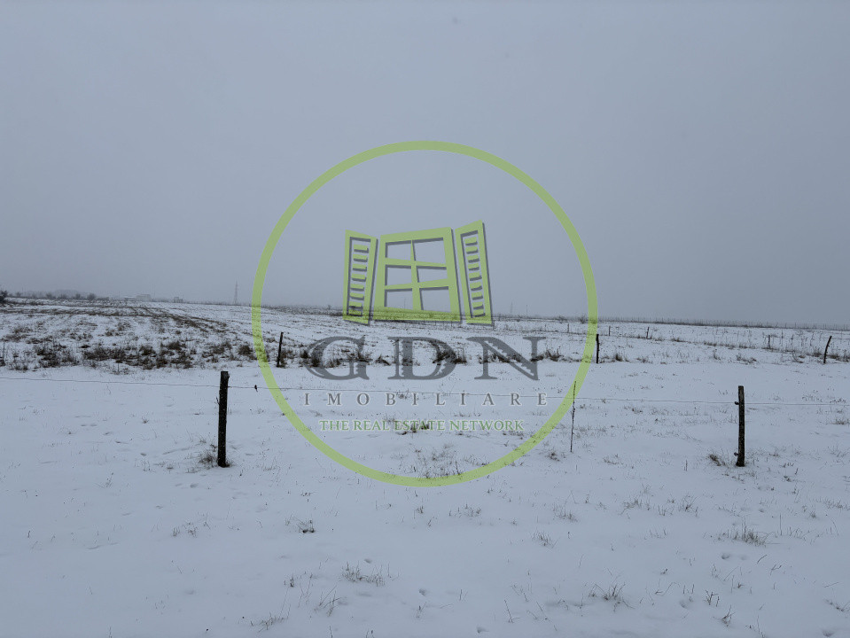 Teren extravilan  3150 mp + 800 mp sunt intravilan-  Valea Avrigului