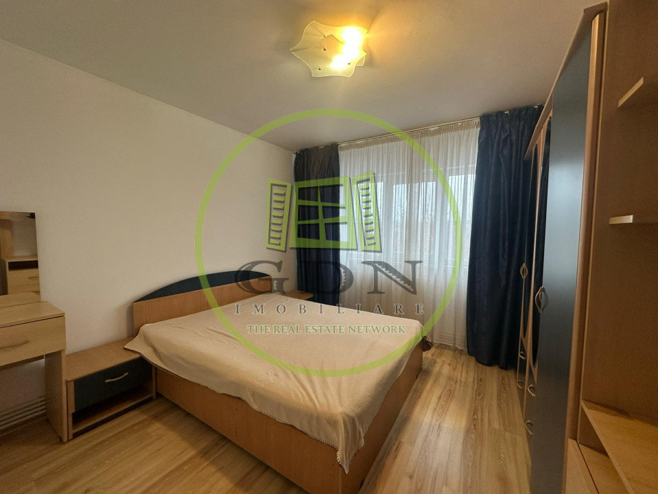 Apartament 3 camere, 64 mp, cartier Rovine, zona Damarin