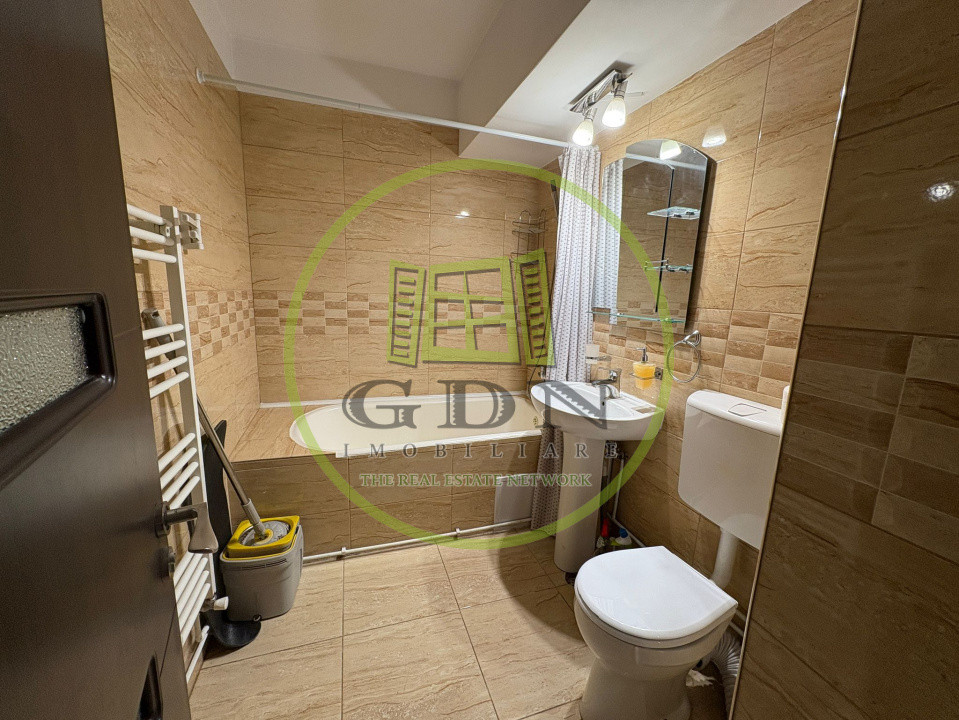 Apartament, 2 camere, semidecomandat, 45 mp, Ultracentral, Zona English Parc