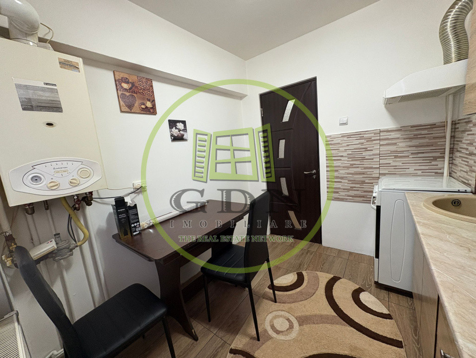 Apartament, 2 camere, semidecomandat, 45 mp, Ultracentral, Zona English Parc