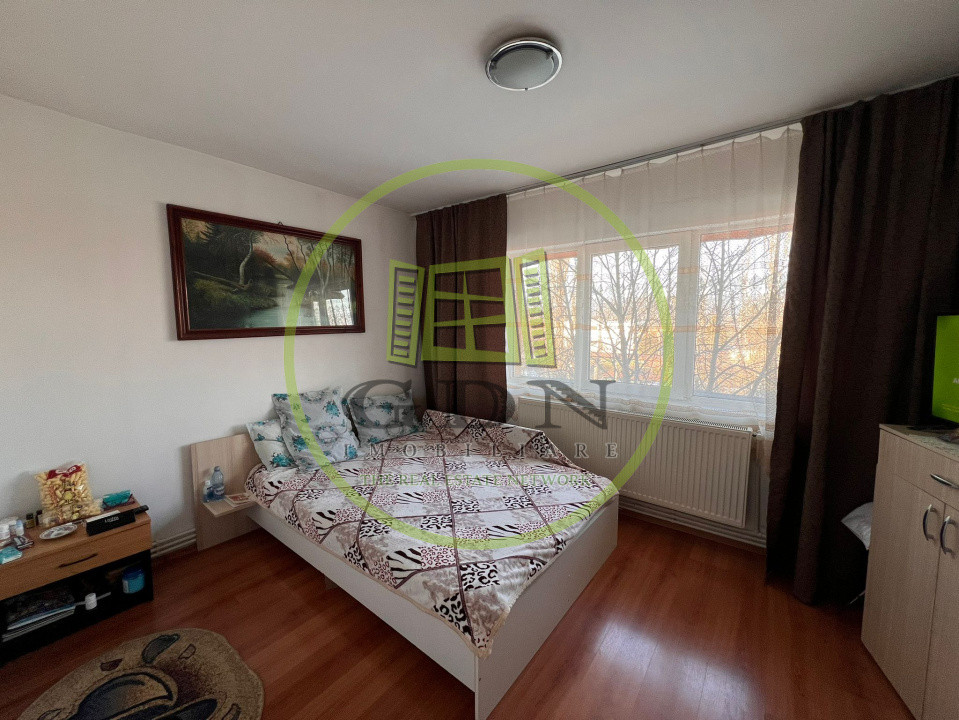 Apartament 3 camere, 64 mp, Craiovita Noua 