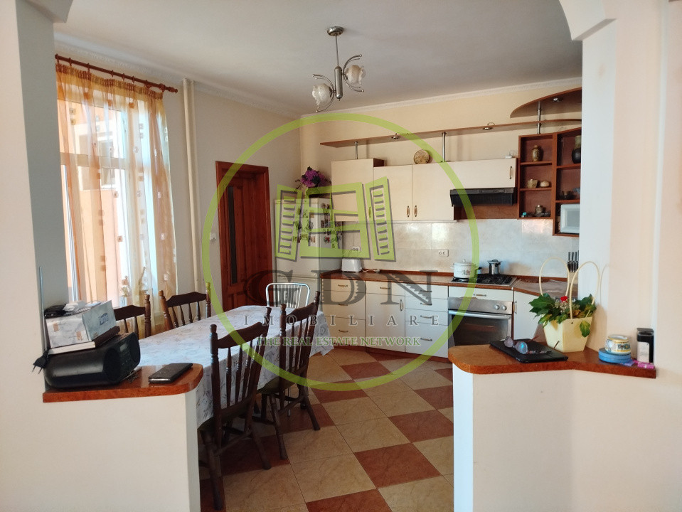 Casă individuală de vânzare zona Ioșia