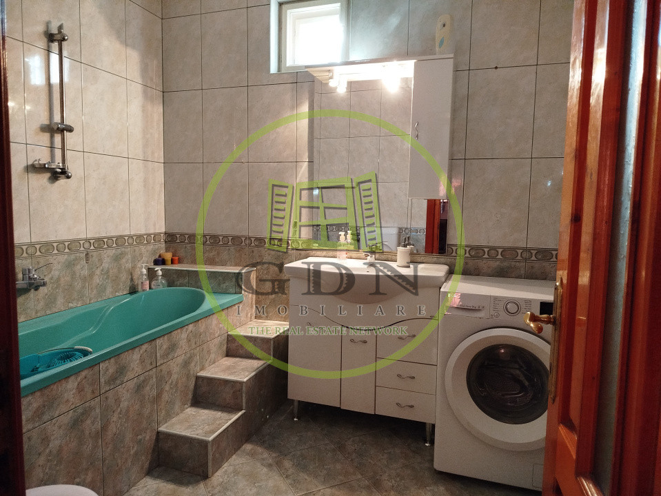 Casă individuală de vânzare zona Ioșia