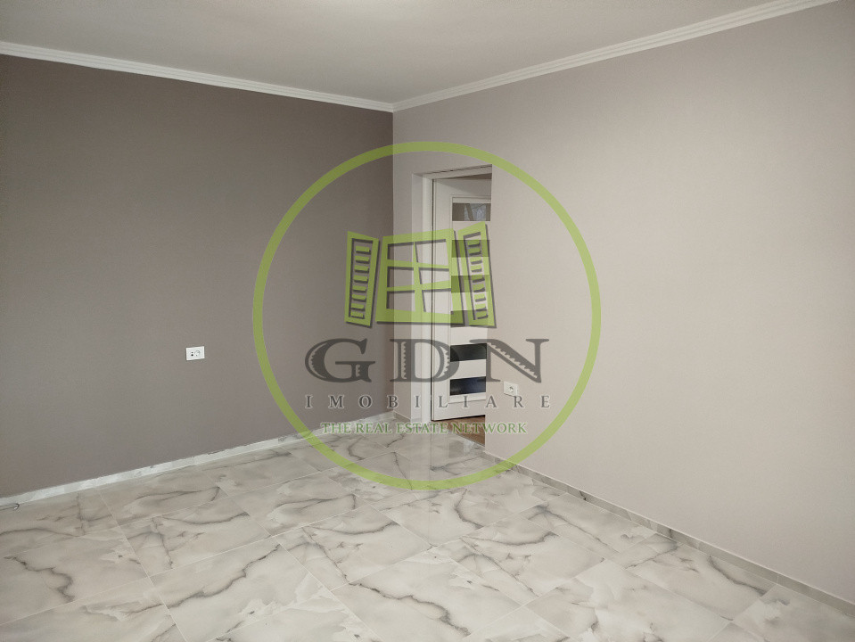 Apartament 2 camere decomandat, zona Ioșia