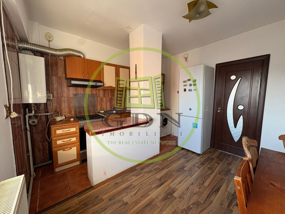 Apartament 3 camere, decomandat, 72mp, cartier 1 Mai, zona Scoala 36