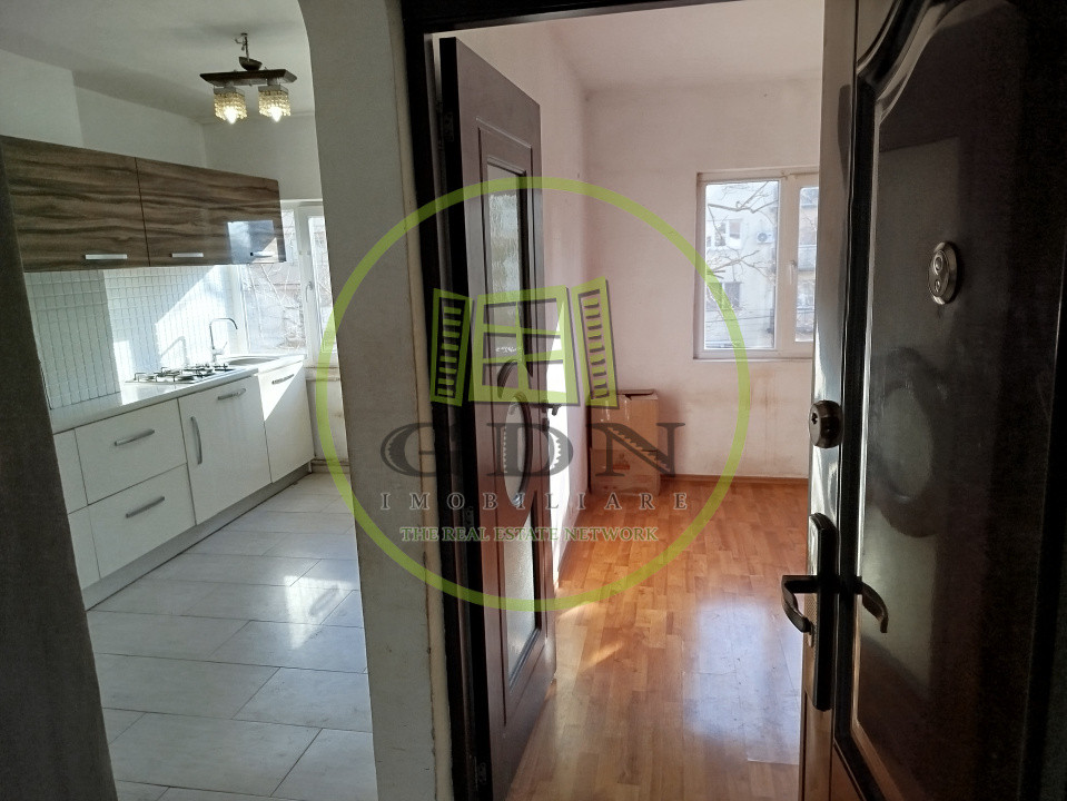 Apartament 3 camere, Velența, zona Războieni