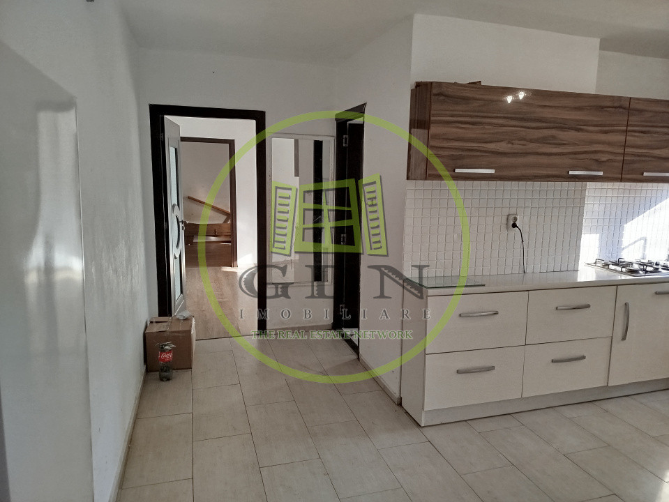 Apartament 3 camere, Velența, zona Războieni