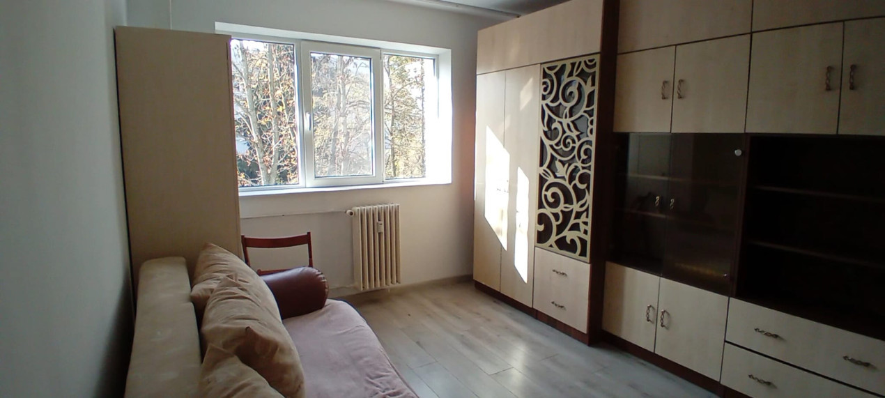 Apartament de inchiriet, 2 camere decomandat Manastur!