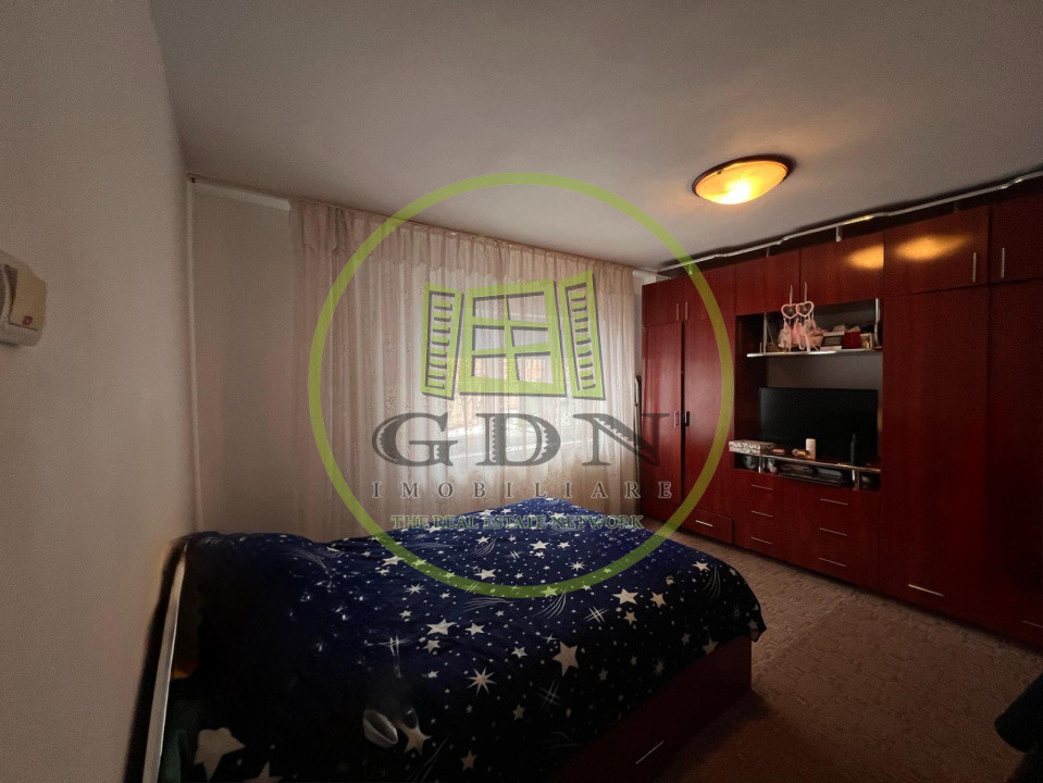 Apartament 3 camere, cartier Brazda lui Novac, zona Guliver